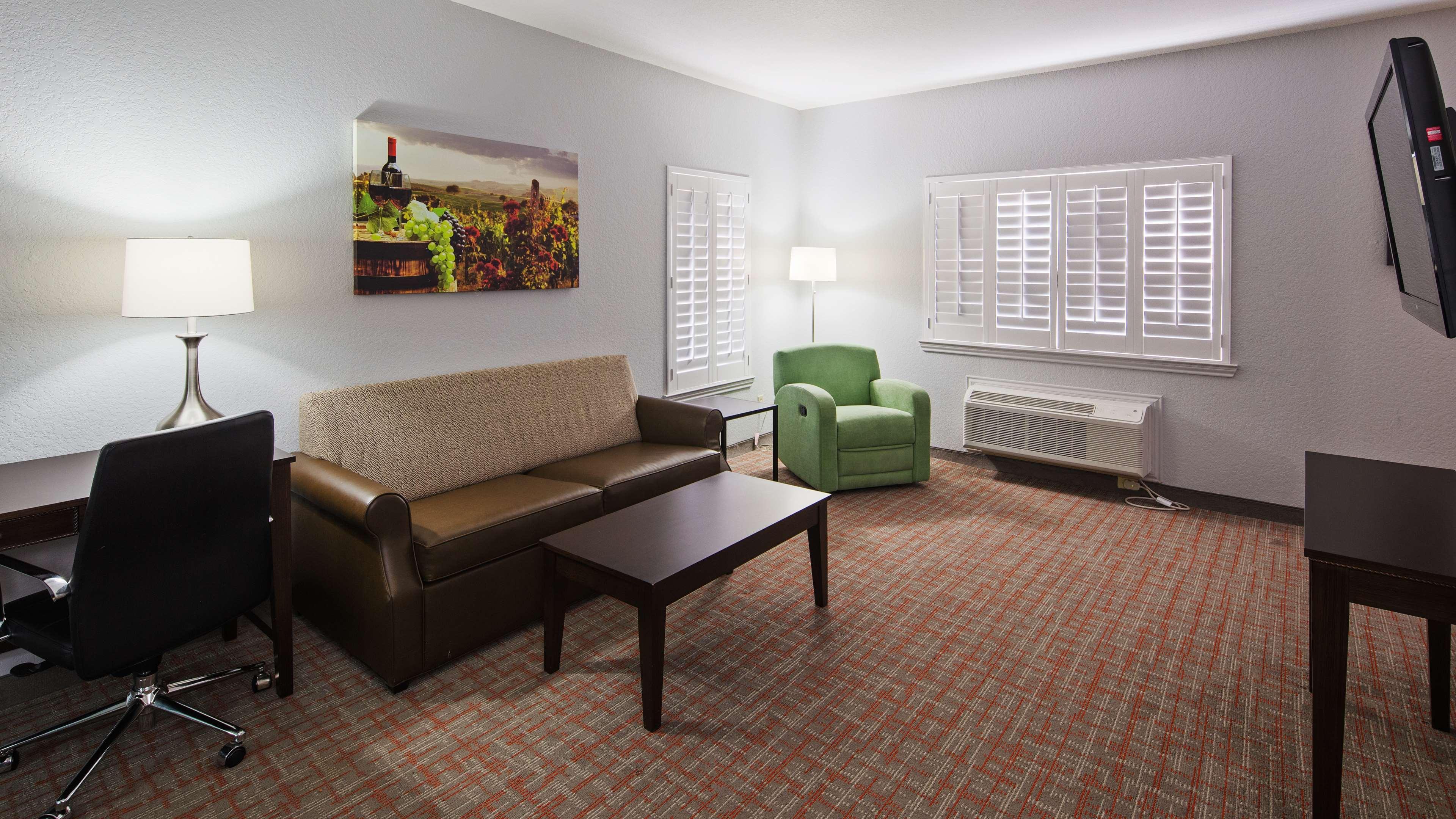 Best Western Plus Fredericksburg Luaran gambar