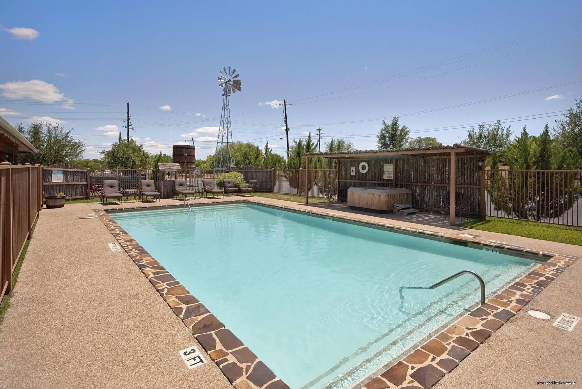 Best Western Plus Fredericksburg Kemudahan gambar