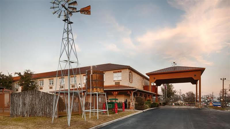Best Western Plus Fredericksburg Luaran gambar